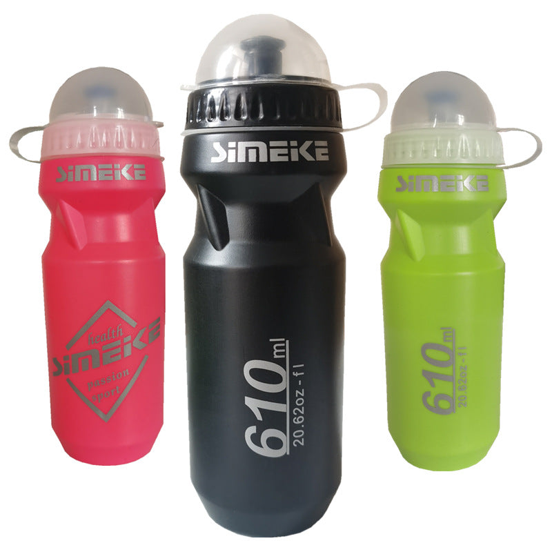 Red bicycle water bottle, 610 ml, with flip top and carrying loop.